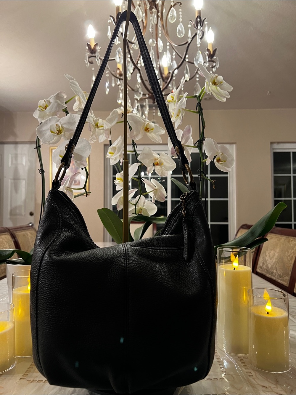 The Sak Black Leather Hobo Shoulder Bag Front Zip Pocket Contrast Stitching